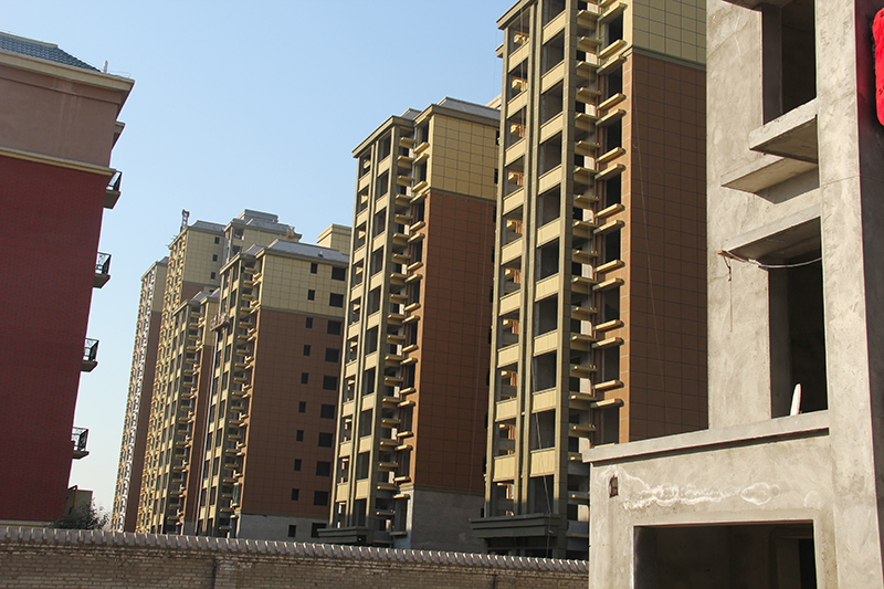 龍?jiān)葱骆?zhèn)